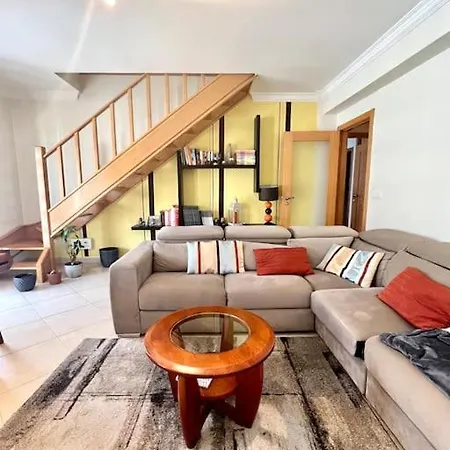 Daire En Duplex T3 - *